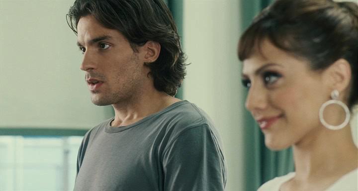 Кадр из фильма Любовь и другие катастрофы / Love and Other Disasters (2007)