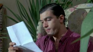 Кадры из фильма Закон желания / La ley del deseo (1987)