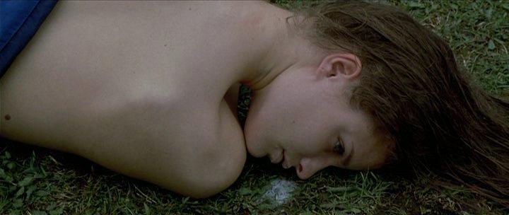 Кадр из фильма Девушка у озера / La Ragazza Del Lago (2007)