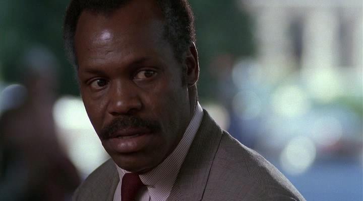 Кадр из фильма Смертельное оружие / Lethal weapon (1987)