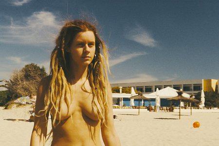 Кадр из фильма Беспокойная Анна / Chaotic Ana (2007)
