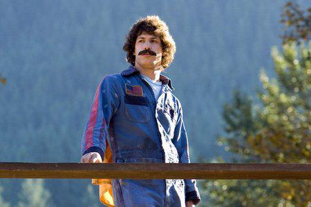 Кадр из фильма Лихач / Hot Rod (2007)