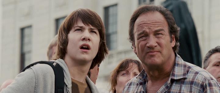 Кадр из фильма Суперпес / Underdog (2007)