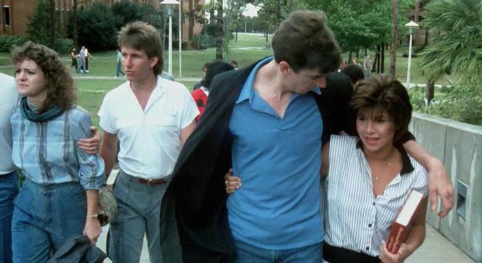 Кадр из фильма Связь через Майами / Miami Connection (1987)