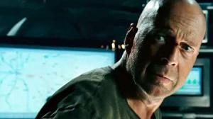 Кадры из фильма Крепкий орешек 4.0 / Live Free or Die Hard (2007)