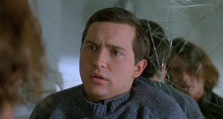 Кадр из фильма Ровно в 3 часа / Three O'Clock High (1987)