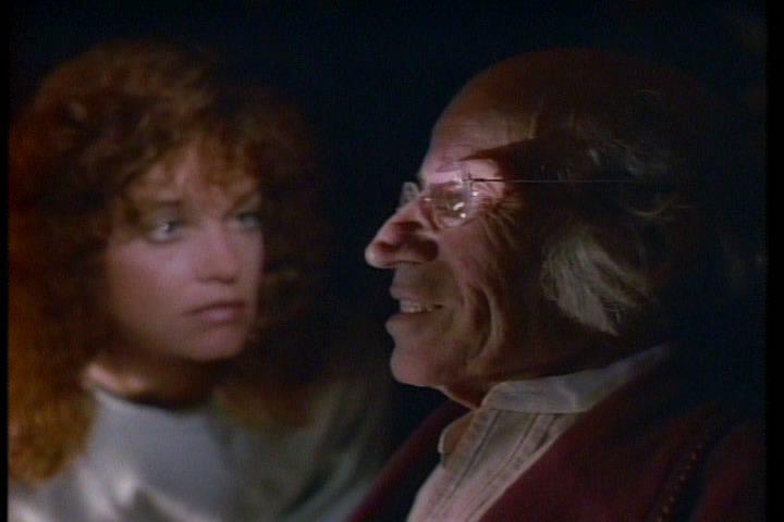 Кадр из фильма Глаз демона / Bay Coven (1987)
