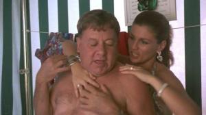 Кадры из фильма У богатых свои привычки / Roba da ricchi (1987)