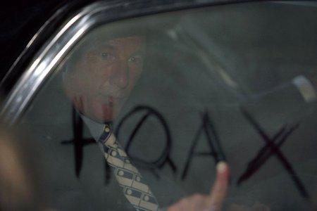 Кадр из фильма Мистификация / The Hoax (2007)
