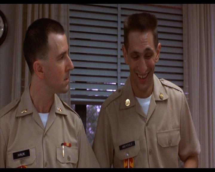 Кадр из фильма Доброе утро, Вьетнам / Good morning, Vietnam (1987)