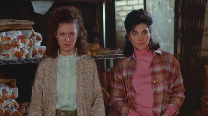 Кадр из фильма Во власти Луны / Moonstruck (1987)