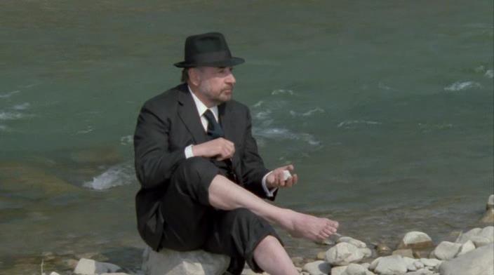 Кадр из фильма Шелест воробьиных крыльев / Il frullo del passero (1988)