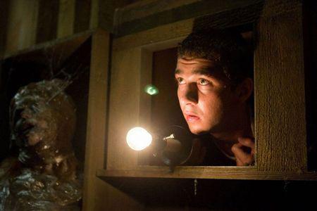 Кадр из фильма Паранойя / Disturbia (2007)