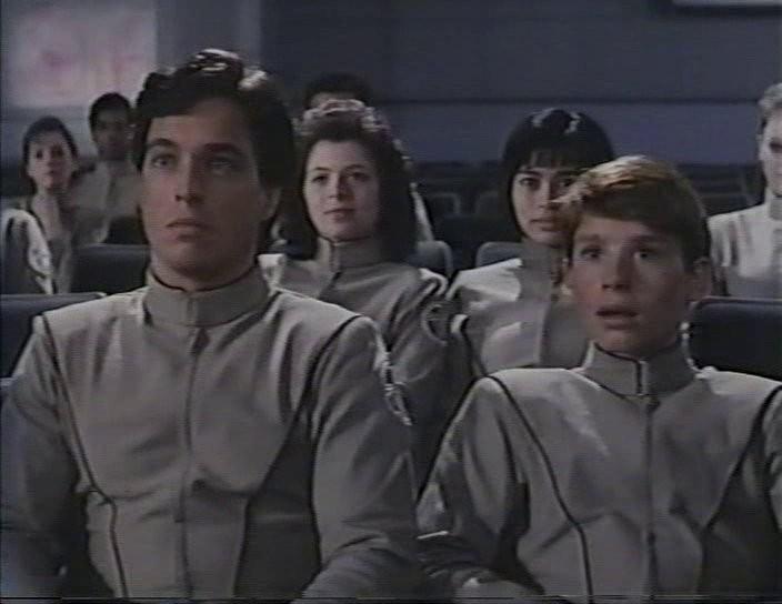 Кадр из фильма Звёздный Странник / Earth Star Voyager (1988)