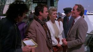 Кадры из фильма Проказник из психушки / The Couch Trip (1988)