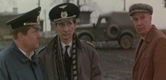 Кадр из фильма Ловкачи (1988)