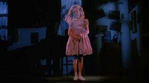 Кадры из фильма Леди в белом / Lady in White (1988)