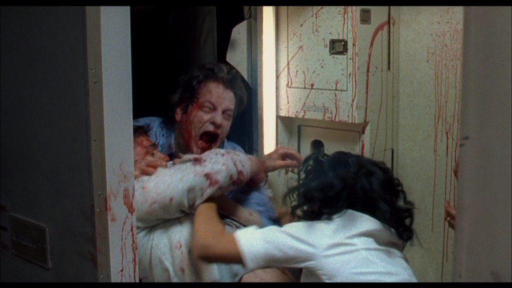 Кадр из фильма Обречённый рейс / Flight of the Living Dead: Outbreak on a Plane (2007)