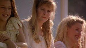 Кадры из фильма Слияние двух лун / Two Moon Junction (1988)