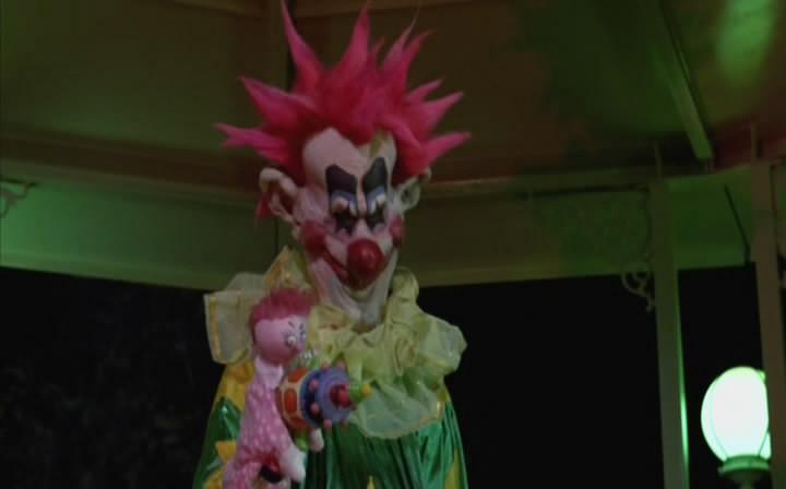 Кадр из фильма Клоуны-убийцы из космоса / Killer Klowns from Outer Space (1988)