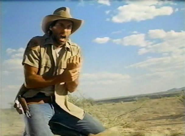 Кадр из фильма Город призраков / Ghost Town (1988)