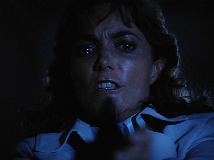 Кадр из фильма Ответный огонь / Backfire (1988)