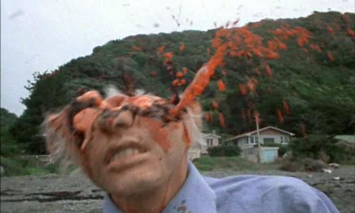 Кадр из фильма Инопланетное рагу / Bad Taste (1988)