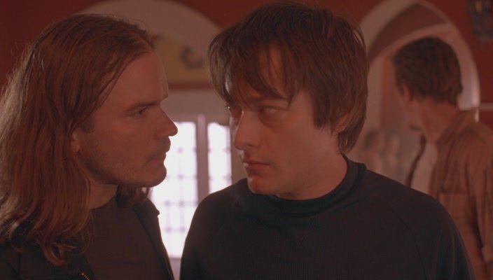 Кадр из фильма Жить или умереть / Living & Dying (2007)