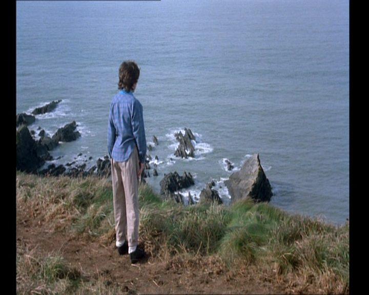 Кадр из фильма Бумажный дом / Paperhouse (1988)