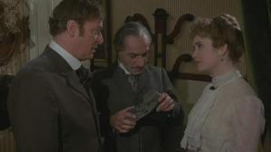Кадры из фильма Без единой улики / Without a Clue (1988)