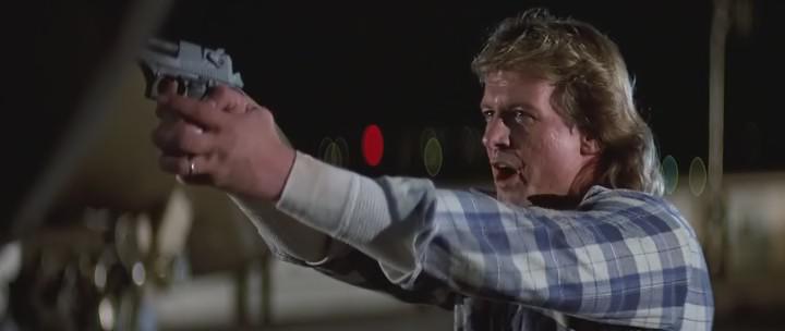 Кадр из фильма Чужие среди нас / They Live (1988)