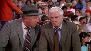 Кадры из фильма Голый пистолет: из архивов полиции! / The Naked Gun:From the Files of Police Squad! (1988)