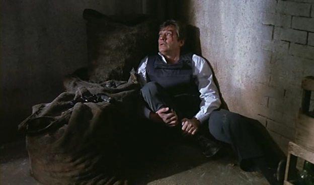 Кадр из фильма Не будите спящего полицейского / Ne réveillez pas un flic qui dort (1988)