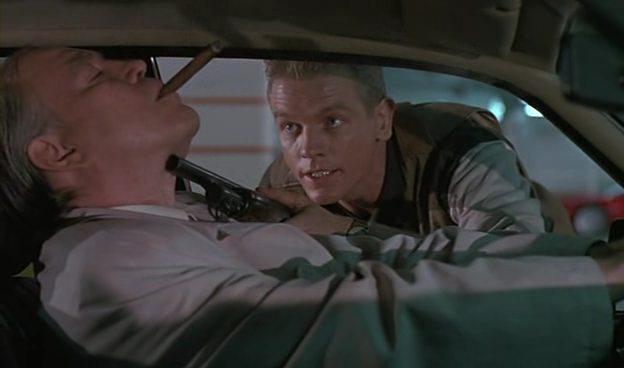 Кадр из фильма Не будите спящего полицейского / Ne réveillez pas un flic qui dort (1988)