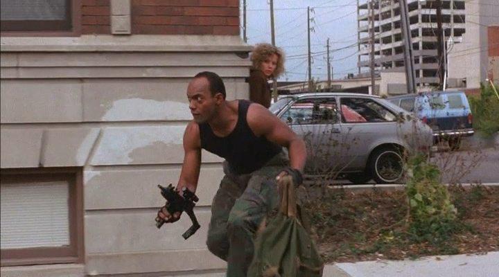 Кадр из фильма Операция «Гадюка» / Viper (1988)