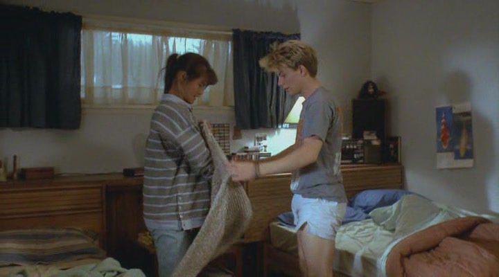 Кадр из фильма Достигая невозможного / Gleaming the Cube (1989)