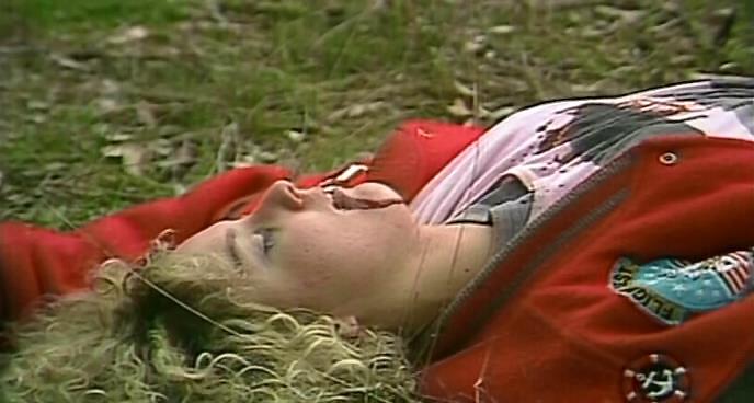 Кадр из фильма Ужас дома на воде / Houseboat Horror (1989)