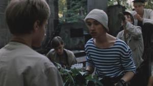 Кадры из фильма Блаженные и девчонка / Blázni a devcátka (1989)