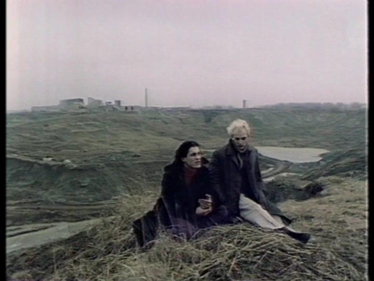 Кадр из фильма Посвящённый (1989)