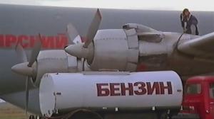 Кадры из фильма Эксперты / The Experts (1989)