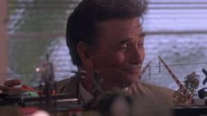 Кадры из фильма Коломбо: Убийство, туман и призраки / Columbo: Murder, Smoke and Shadows (1989)