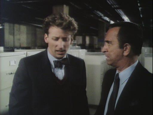 Кадр из фильма Напряги извилины снова / Get Smart, Again! (1989)