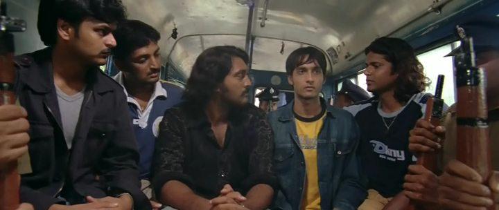 Кадр из фильма Солдат / Sainikudu (2006)