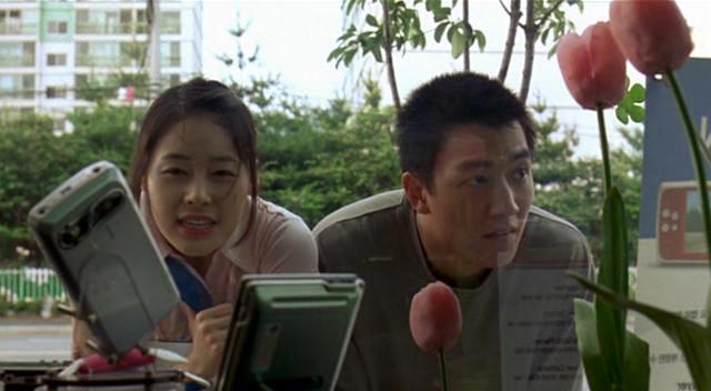Кадр из фильма Подсолнух / Haebaragi (2006)