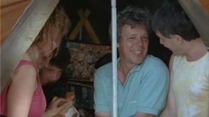 Кадры из фильма Сумасшедший пляж / La Playa Loca (1989)