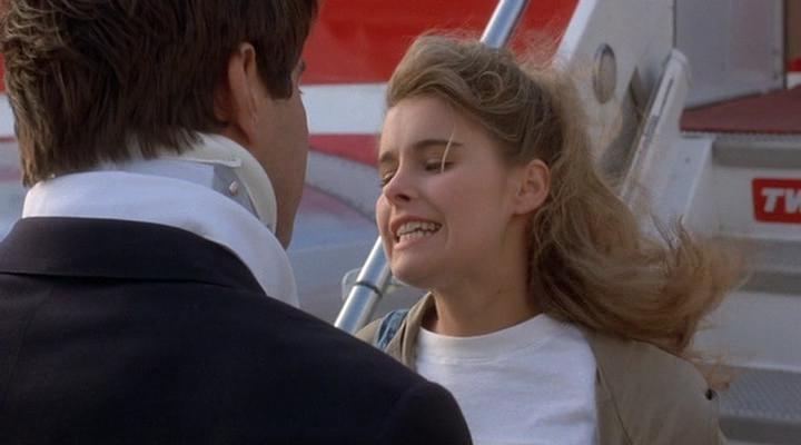 Кадр из фильма Она неуправляема / She's Out of Control (1989)