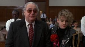 Кадры из фильма Плюшка / Cookie (1989)