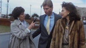 Кадры из фильма Объект желания / Blue Angel Cafe (1989)