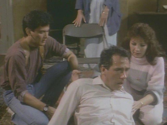 Кадр из фильма Ловушка для ведьм / Witchtrap (1989)