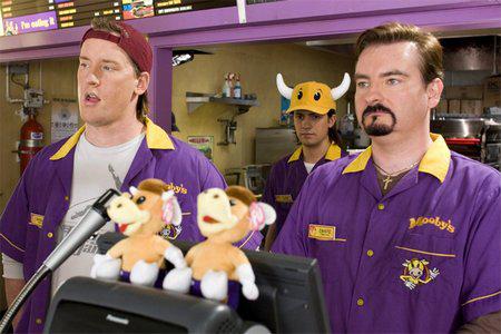 Кадр из фильма Клерки 2 / Clerks II (2006)